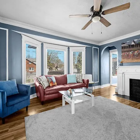 Cozy & Creative Top Unit In Lou'S Arts District